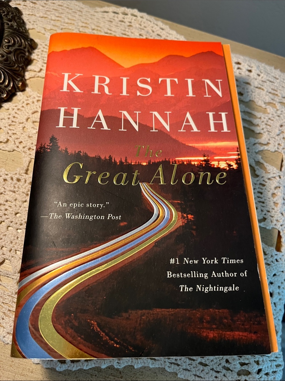 Kristin Hannah "The Great Alone" Softback Great Read